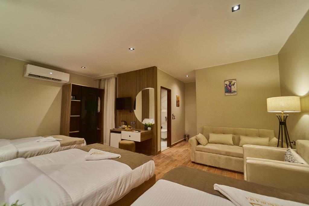 Panorama Pyramid Hotel