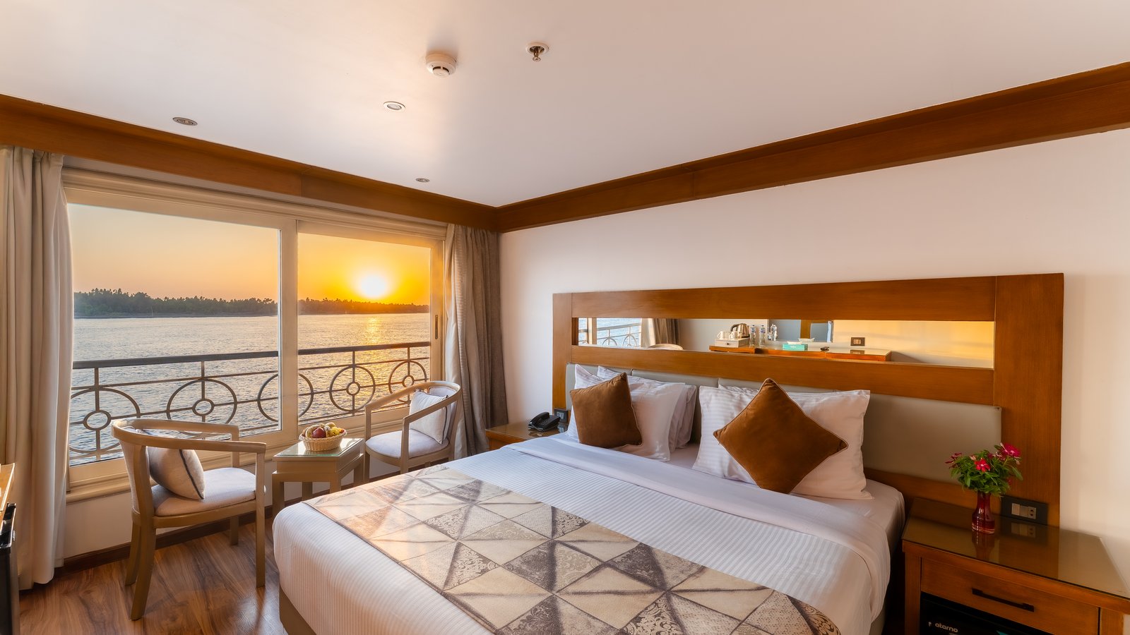 Sun Rise Semiramis III