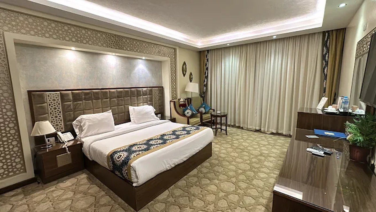 Skyline Boutique Hotel